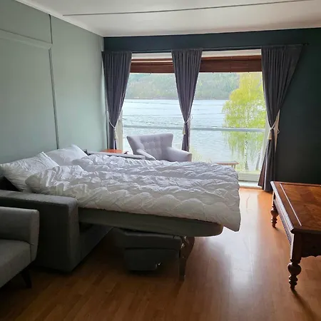 Ved Vannet * Konsmo